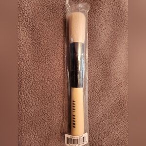 Bobbi Brown face blender brush